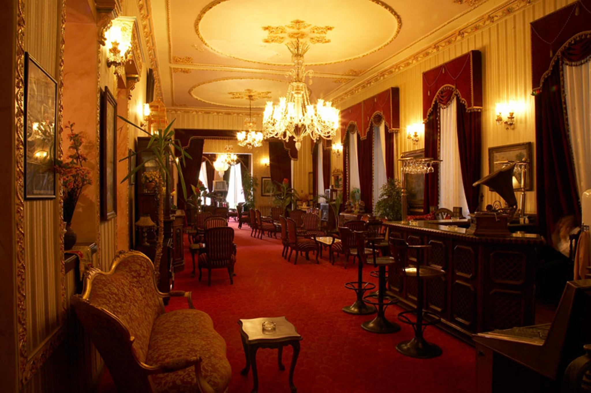 Grand Hotel De Londres Istanbul Exterior photo