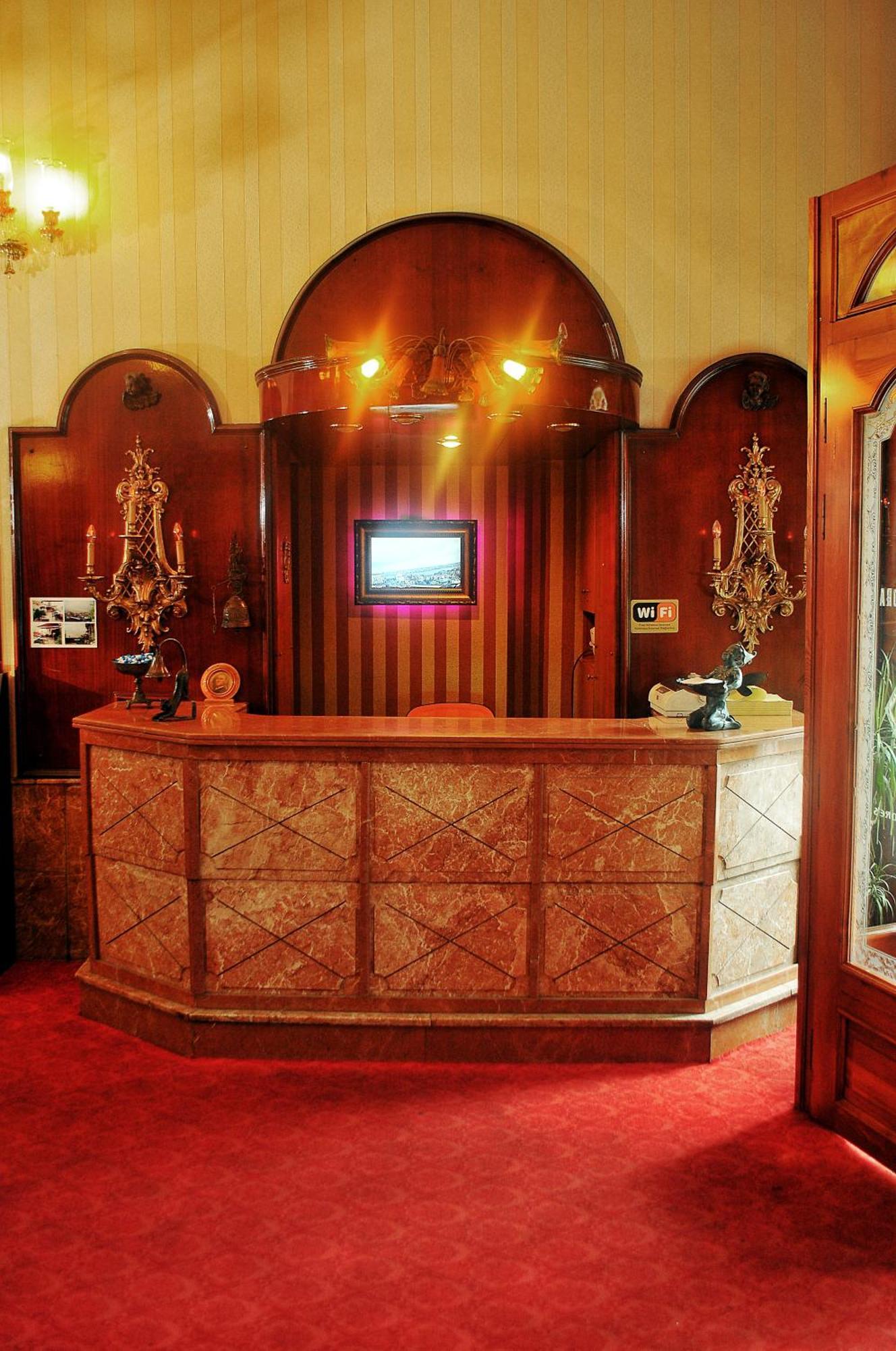 Grand Hotel De Londres Istanbul Exterior photo